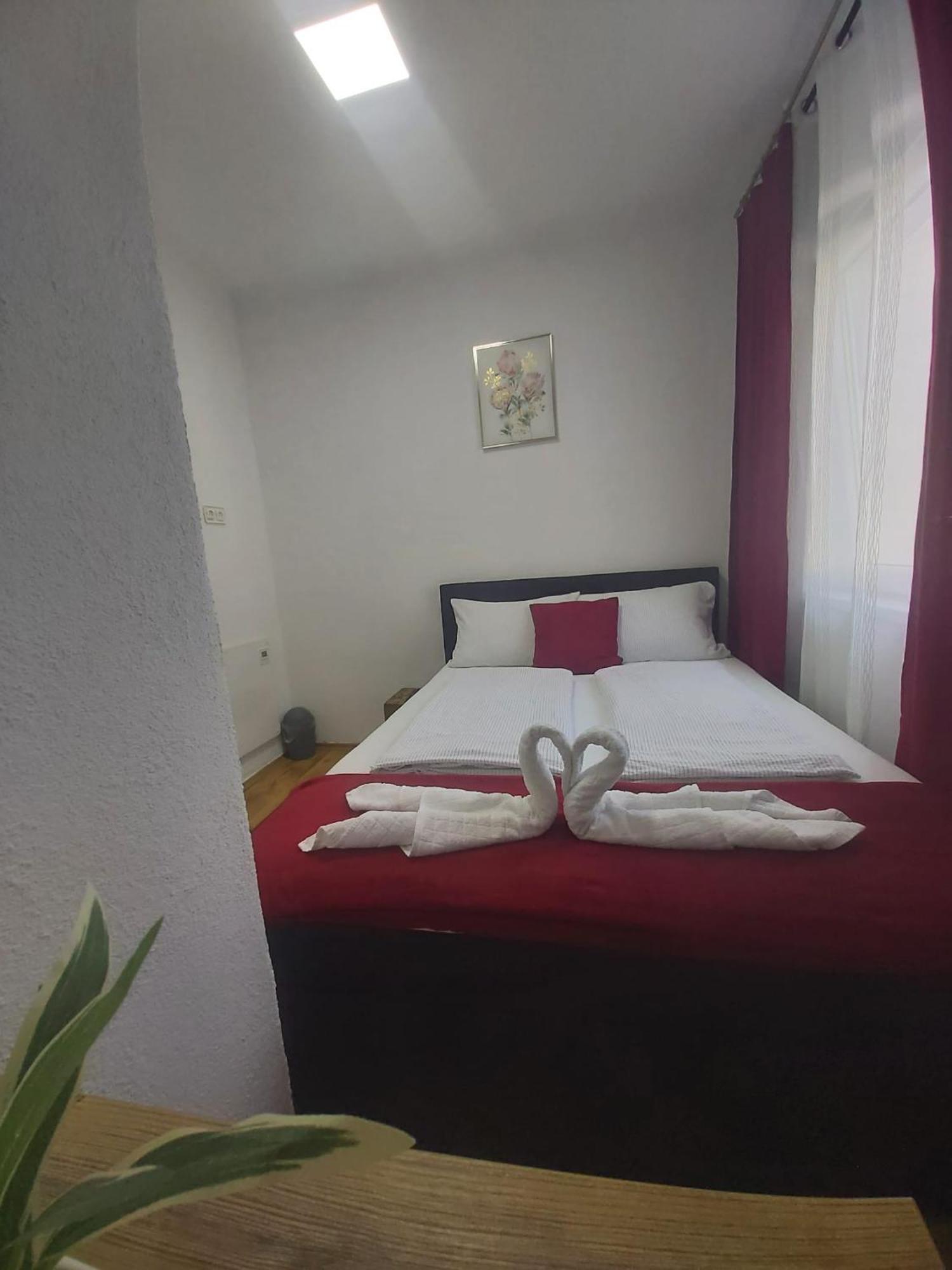 Panda Rooms Maribor Exterior photo